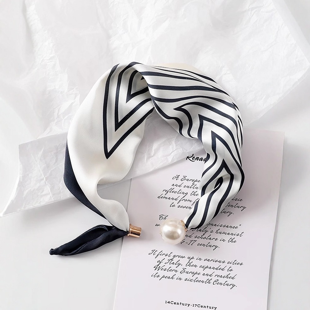 Sciarpa da donna in seta con f - Face Scarf Mask recensione e prezzo