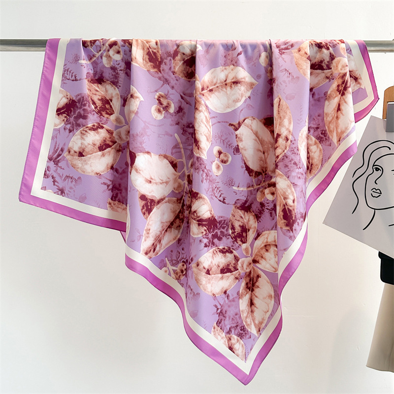 Sciarpa quadrata grande stampa - Scarf Silk Square recensione e prezzo