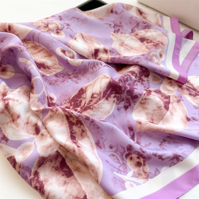 Sciarpa quadrata grande stampa - Scarf Silk Square recensione e prezzo