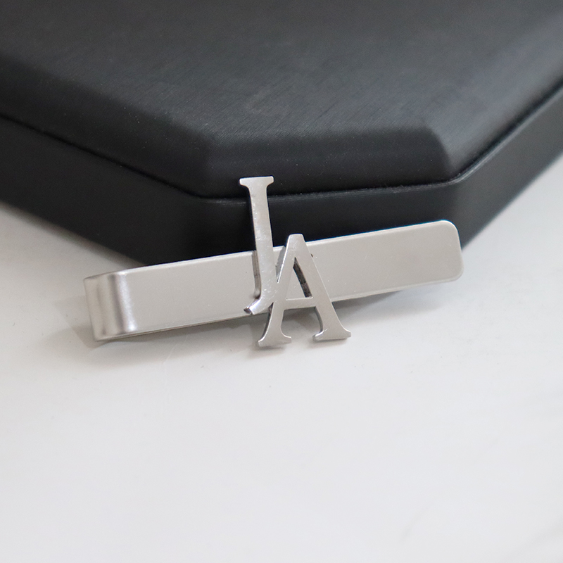 Modello nome lettera fai da te - Tie Clip Silver recensione e prezzo